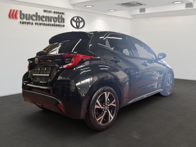 Toyota Yaris Hybrid Teamplayer +Safety- & Comfort Paket - bilder 5