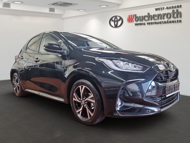 Toyota Yaris Hybrid Teamplayer +Safety- & Comfort Paket - bilder 3
