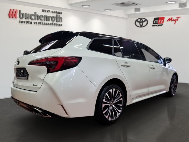 Toyota Corolla Touring Sport 1.8 Hybrid Black an White  & inkl. Winterräder - bilder 5