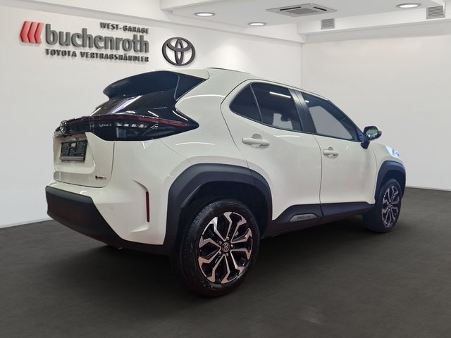 Toyota Yaris Cross Hybrid FWD Team Deutschland Winterpaket+Safty Paket - bilder 5