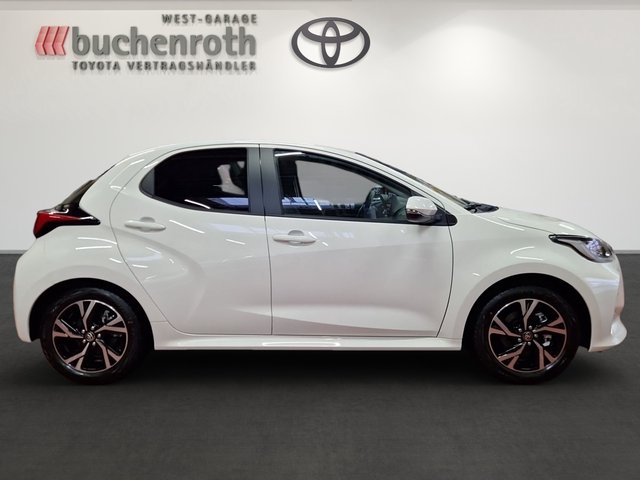 Toyota Yaris Hybrid Teamplayer +Safety- & Comf. Paket + Allwetterreifen - foto 4