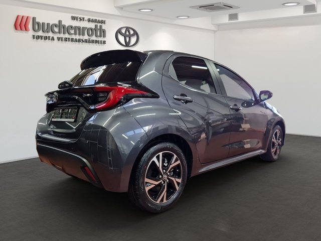 Toyota Yaris Hybrid Team D +Comfort-Paket - bilder 5