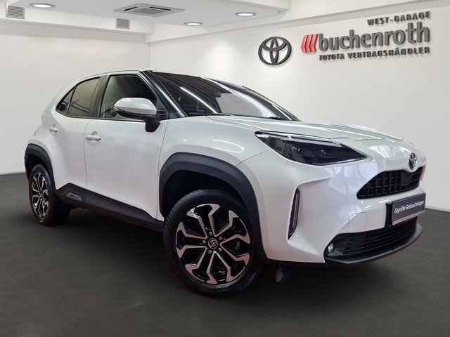 Toyota 4x2 Hybrid Yaris Cross Team D+Allwetterräder - bilder 4