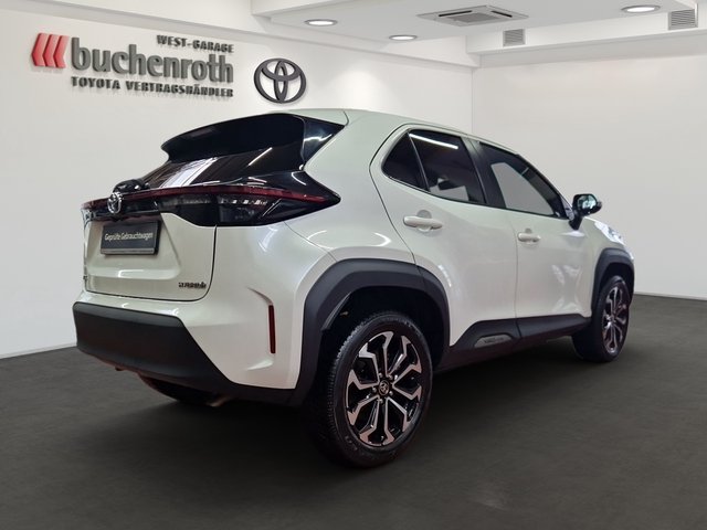 Toyota 4x2 Hybrid Yaris Cross Team D+Allwetterräder - bilder 5