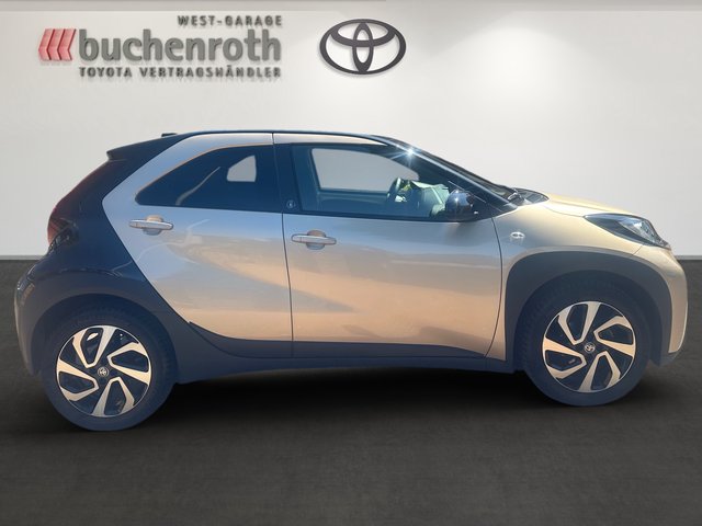 Toyota Aygo X Team D +Allwetterräder - bilder 4