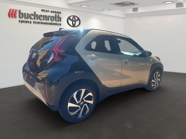 Toyota Aygo X Team D +Allwetterräder - bilder 5