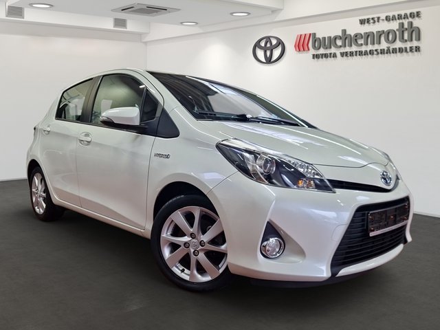 Toyota Yaris Hybrid Club + Navi - bilder 3