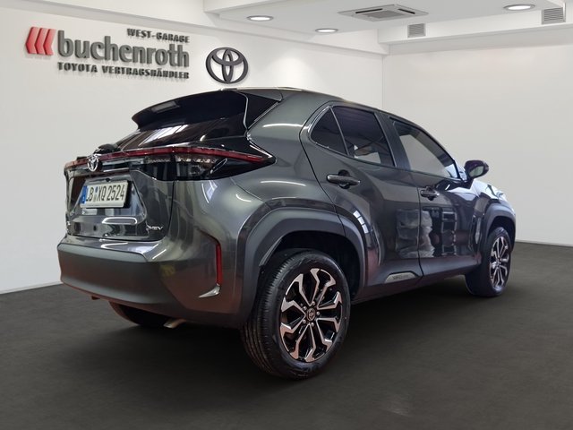 Toyota Yaris Cross Hybrid FWD Teamplayer + Winterpaket - bilder 5