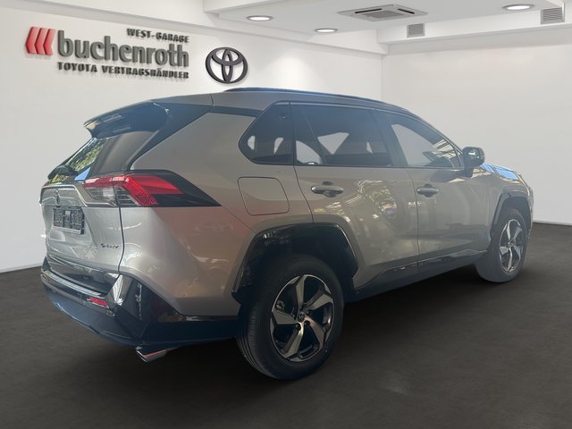 Toyota RAV4 Plug-in Hybrid 4x4 Teamplayer - bilder 5