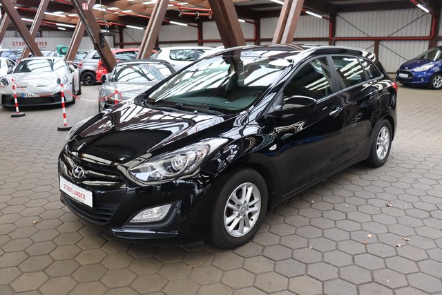 Hyundai i30 cw FIFA World Cup Edition Gebrauchtwagen Kaufen | EZ 09/2013 | Preis 5.490 €