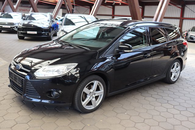 Ford Focus Turnier Trend 1.0 KLIMA ALU AHK PDC Used vehicle for sale | First registration 03/2014 | Price 7.800 €