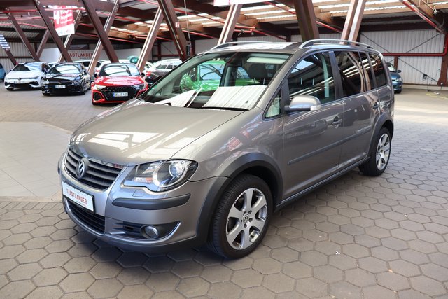 Volkswagen Touran Cross 2.0 TDI Used vehicle for sale | First registration 04/2008 | Price 5.590 €