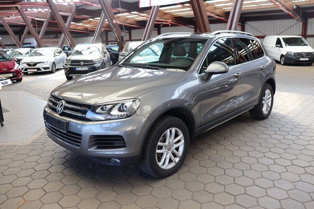 Volkswagen Touareg V8 TDI NAVI PANO XENON Used vehicle for sale | First registration 02/2011 | Price 12.900 €