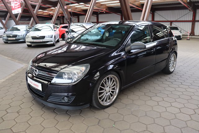 Opel Astra H Cosmo 2.0 Turbo LEDER NAVI BT SUB Used vehicle for sale | First registration 01/2005 | Price 4.990 €