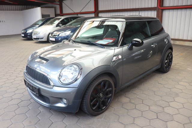 MINI Mini Cooper S Automatik XEN KLIMA PANO Gebrauchtwagen Kaufen | EZ 02/2008 | Preis 7.490 €