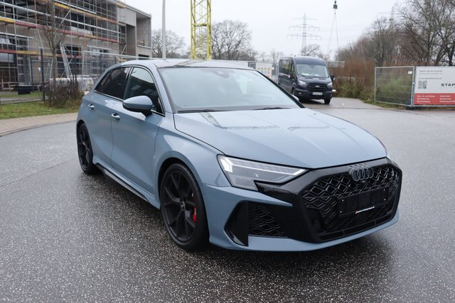 Audi RS 3 Sportback 2.5 294 kW TFSI quattro Used vehicle for sale | First registration 11/2025 | Price 58.500 €