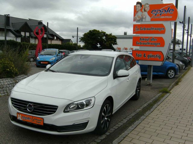 Volvo V60 T3 Linje Svart, NAVI,XENON,KAMERA,PDC - bilder 1
