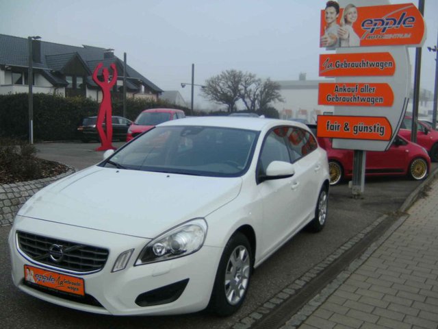 Volvo V60 T3, WINTER PAKET, XENON, PDC vo+hi - photo 1