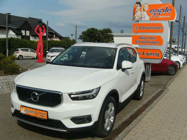 Volvo XC40 D3 Geartronic Momentum,LED,NAVI,PDC - foto 1