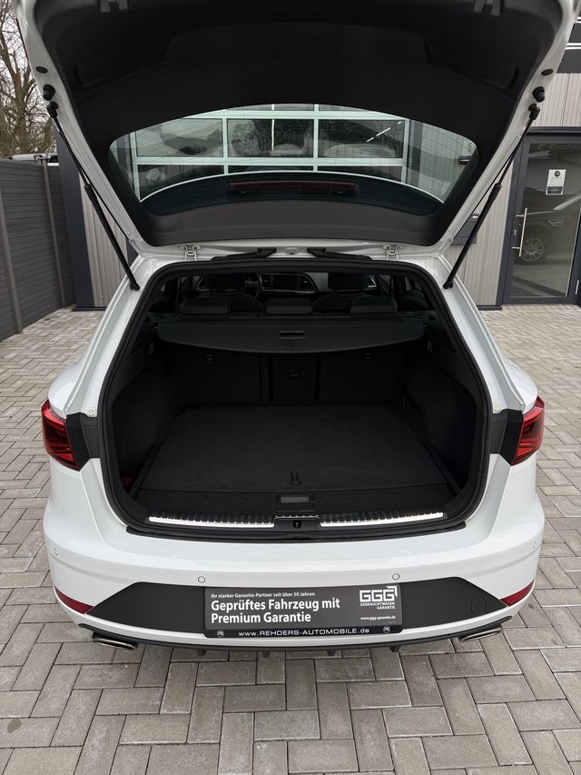 SEAT Leon ST Cupra 300 4Drive SHZ Pano RFK Navi LED - bilder 10