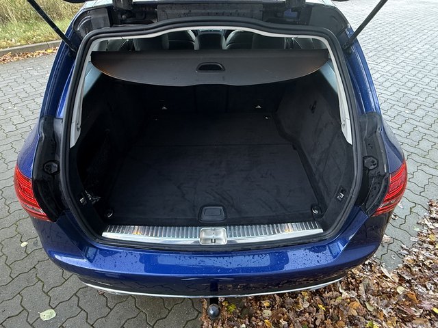 Mercedes-Benz C 180 T CGI SHZ/AHK/Tempo/Navi/Kamera/LED - foto 9