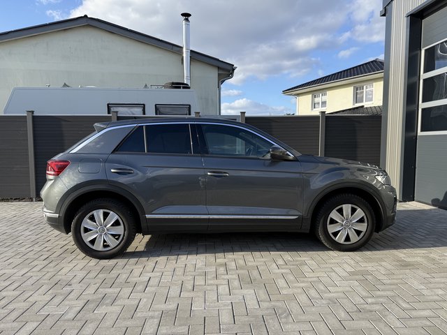 Volkswagen T-Roc Sport DSG LED Carplay ACC PDC SHZ Navi - photo 10