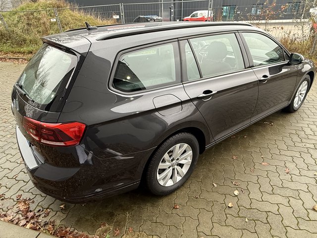 Volkswagen Passat Variant Basis LED/AppleCar/Navi/SHZ/ACC - bilder 5
