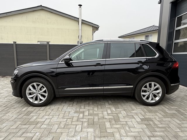 Volkswagen Tiguan Highline Pano Head-up RFK ACC Keyless - bilder 4