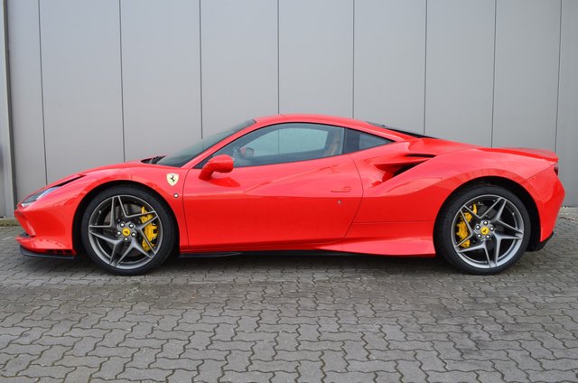 Ferrari F8 Tributo Lift Carbon mit LED Carbon Racingseats Used vehicle for sale | First registration 10/2020 | Price 269.890 €