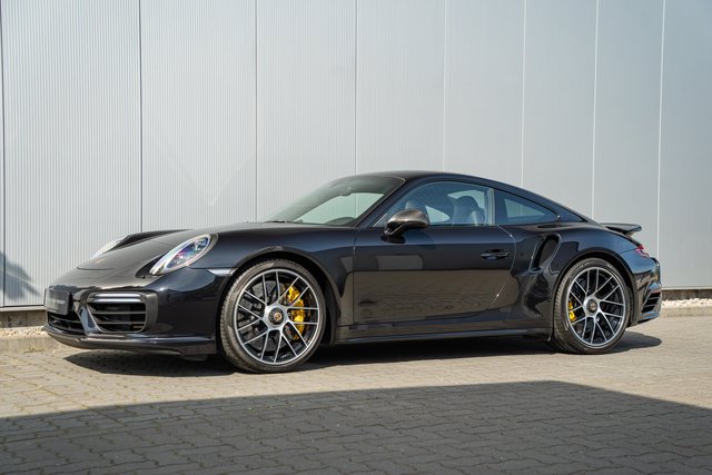 Porsche 911/991 Turbo S  Approved 10.2026 Carbon LED Gebrauchtwagen Kaufen | EZ 05/2018 | Preis 179.890 €
