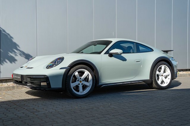 Porsche 911/992 Dakar  Burmester Adaptive Sportsitze Used vehicle for sale | First registration 04/2023 | Price 299.890 €