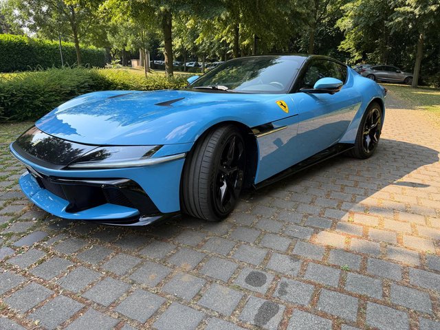 Ferrari 12 Cilindri  Azzurro le Castellet PaintedShields Used vehicle for sale | First registration 05/2025 | Price 529.890 €