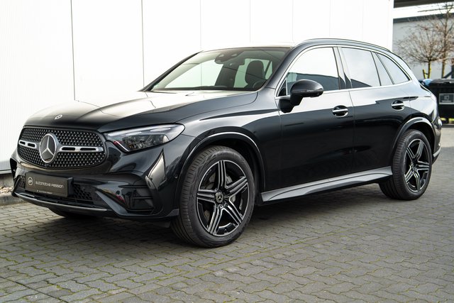 Mercedes-Benz GLC 220d 4MATIC Used vehicle for sale | First registration 01/2023 | Price 59.890 €