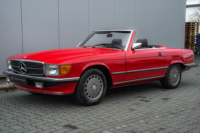 Mercedes-Benz SL 300  Zustandsnote 2 Hardtop Deutsch Used vehicle for sale | First registration 05/1987 | Price 39.890 €