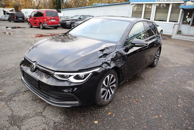 Volkswagen Golf VIII 2.0 TDI DSG Active Kamera. Navi. Klimaaut. Alu. SHZ. ODC.