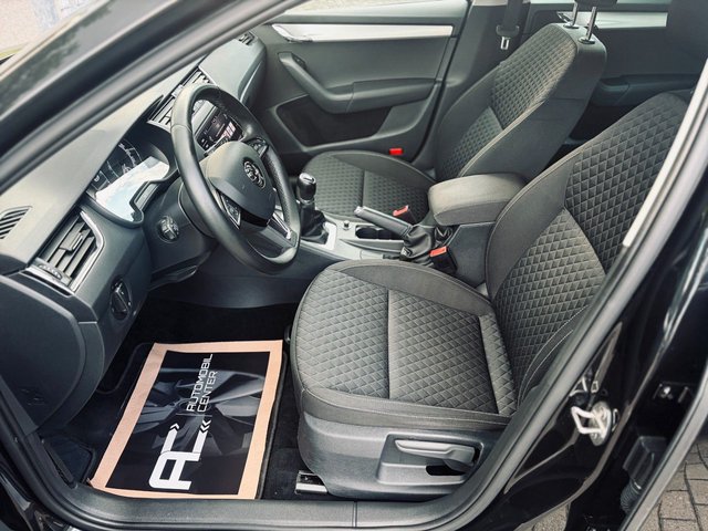 Skoda Octavia Combi Clever+Navi+Carplay+Tempomat+SHZ+ - foto 9