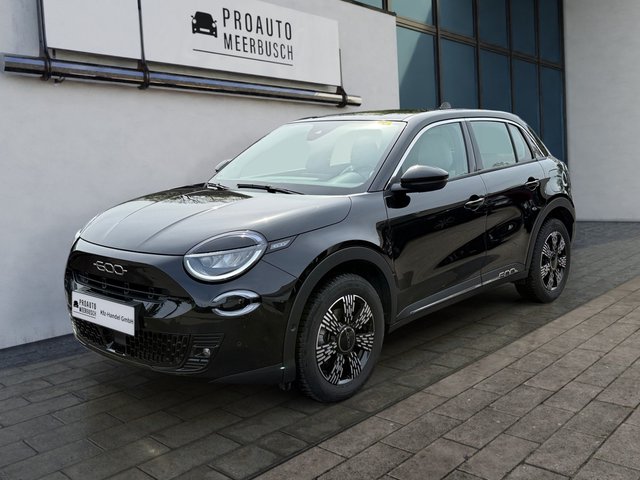 Fiat 600 Hybrid AMBIENTE/LED/CARPLAY/TEMPOMAT/DAB+