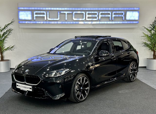 BMW 120 M Sport PANO H&K MASSAGE HUD AHK 360K ACC 19Z Gebrauchtwagen Kaufen | EZ 01/2025 | Preis 34.900 €