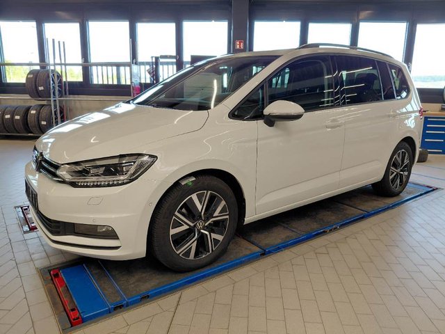 Volkswagen Touran 2.0TDI DSG 7SITZE PANO STHZ AMBIENTE RFK Gebrauchtwagen Kaufen | EZ 10/2024 | Preis 32.800 €