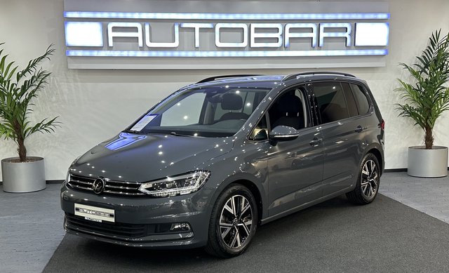 Volkswagen Touran 2.0TDI DSG 7SITZER STHZ AMBIENTE AHK RFK Gebrauchtwagen Kaufen | EZ 10/2024 | Preis 34.900 €
