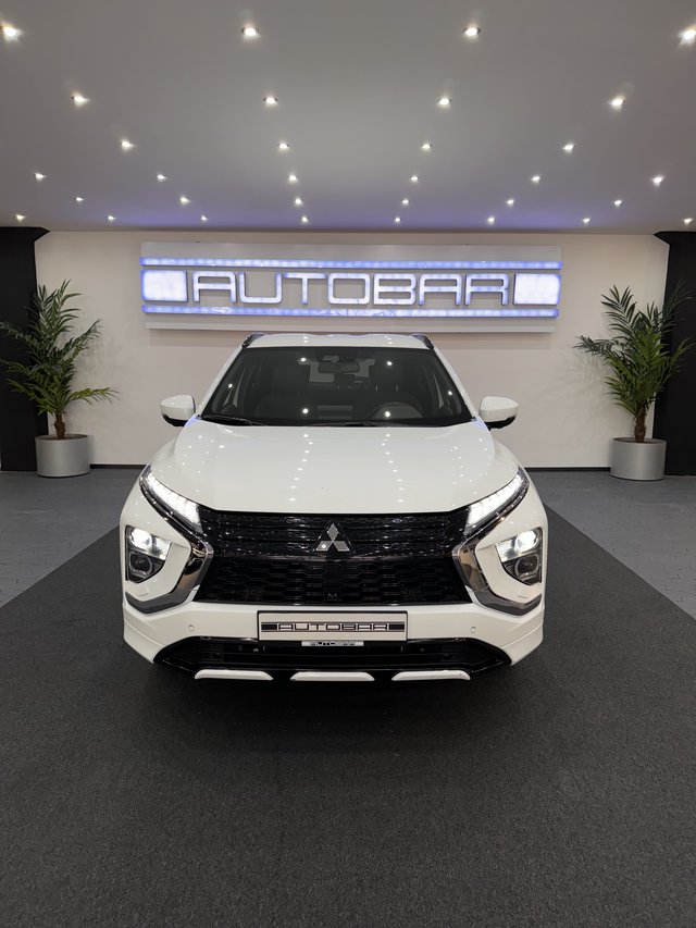 Mitsubishi Eclipse Cross Plus Select Black Hybrid 4WD Gebrauchtwagen Kaufen | EZ 05/2022