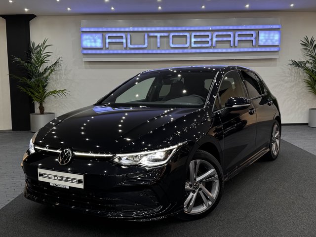 Volkswagen Golf VIII R-LINE LED PDC Gebrauchtwagen Kaufen | EZ 10/2020