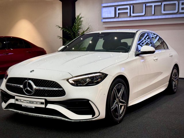 Mercedes-Benz C 200 4MATIC AMG-LINE Gebrauchtwagen Kaufen | EZ 01/2024