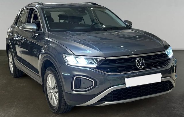 Volkswagen T-Roc Life ANHÄNGERKUPPLUNG RÜCKFAHRKAMERA