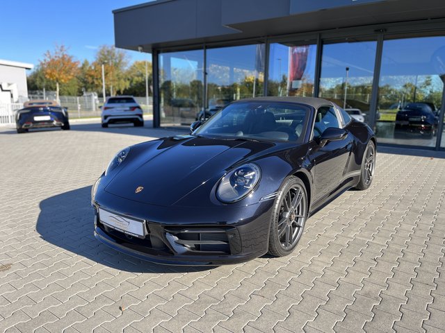 Porsche 911 Edition 50 Jahre Design, Lift, Uhr Used vehicle for sale | First registration 05/2023 | Price 214.911 €