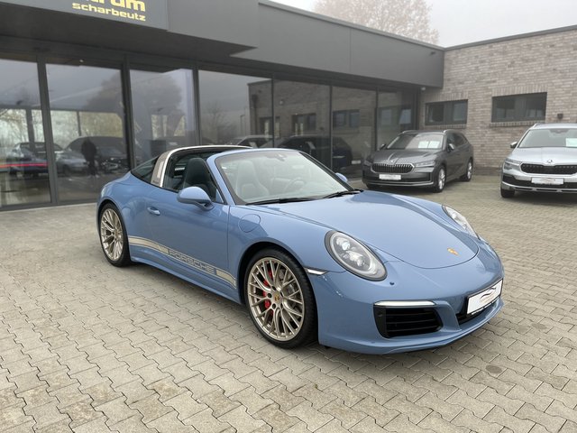 Porsche 911 Carrera 4 GTS T-Hybrid Cabriolet age.one-day registration Kaufen | EZ 11/2025 | Preis 189.985 €