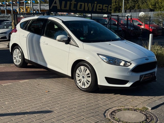 Ford Focus 1.0 Lim. Trend*Klima*PDC*Allwetter*TÜV NEU - bilder 3