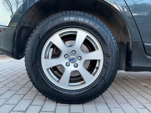 Volvo XC 60 XC60 Momentum 2WD*Leder*Xenon*Navi*SHZ - bilder 10