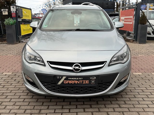 Opel Astra J Sports Tourer 2.0CDTI*Navi*Xenon*Temp.* - bilder 2