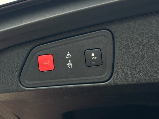 Peugeot 3008 GT*Aut*LED*ACC*Focal*Pano*Ambiente*Virtual* - bilder 7